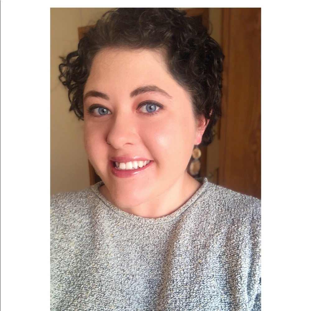 Meet your Posher, Kim